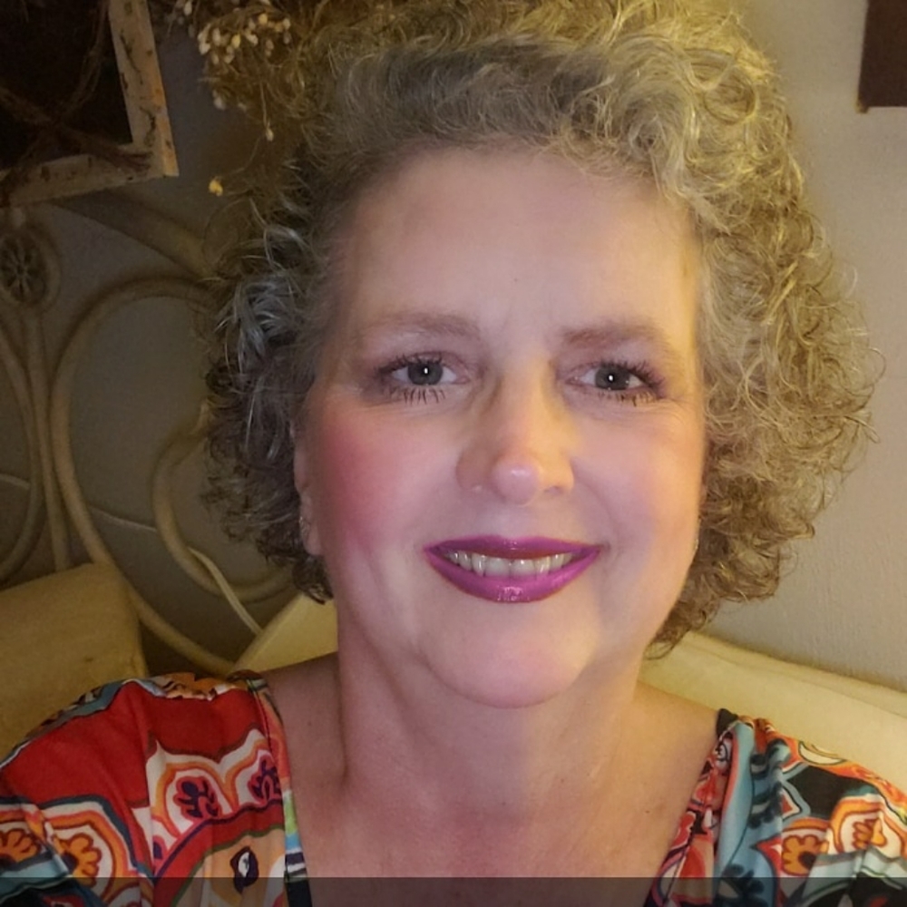 Meet your Posher, Vicki